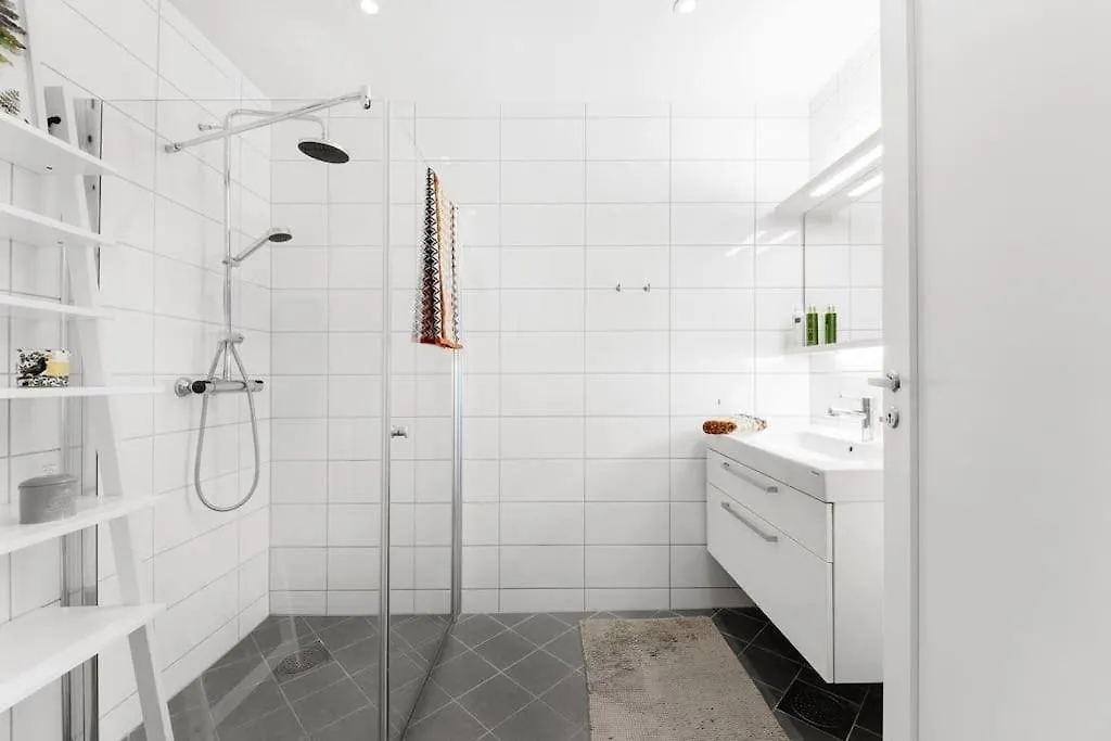 Apartamento Stor Og Moderne Leilighet I Indre Arna Bergen Gratis Parkering!! Noruega