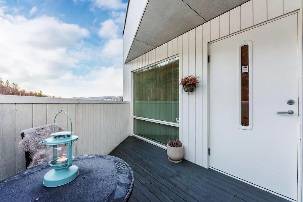 Stor Og Moderne Leilighet I Indre Arna Bergen Gratis Parkering!!