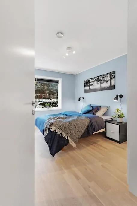 Apartamento Stor Og Moderne Leilighet I Indre Arna Bergen Gratis Parkering!! Noruega