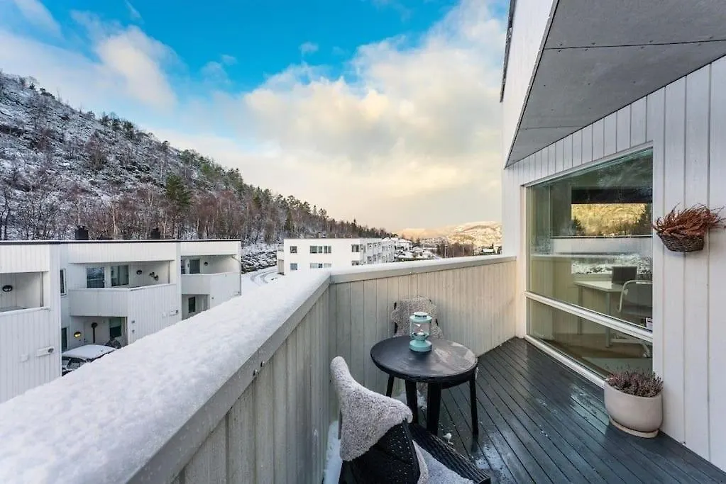 Apartment Stor Og Moderne Leilighet I Indre Arna Bergen Gratis Parkering!!