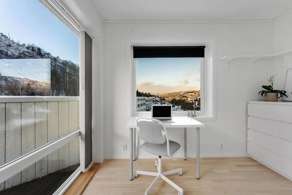 Stor Og Moderne Leilighet I Indre Arna Bergen Gratis Parkering!! 0*,  Norway