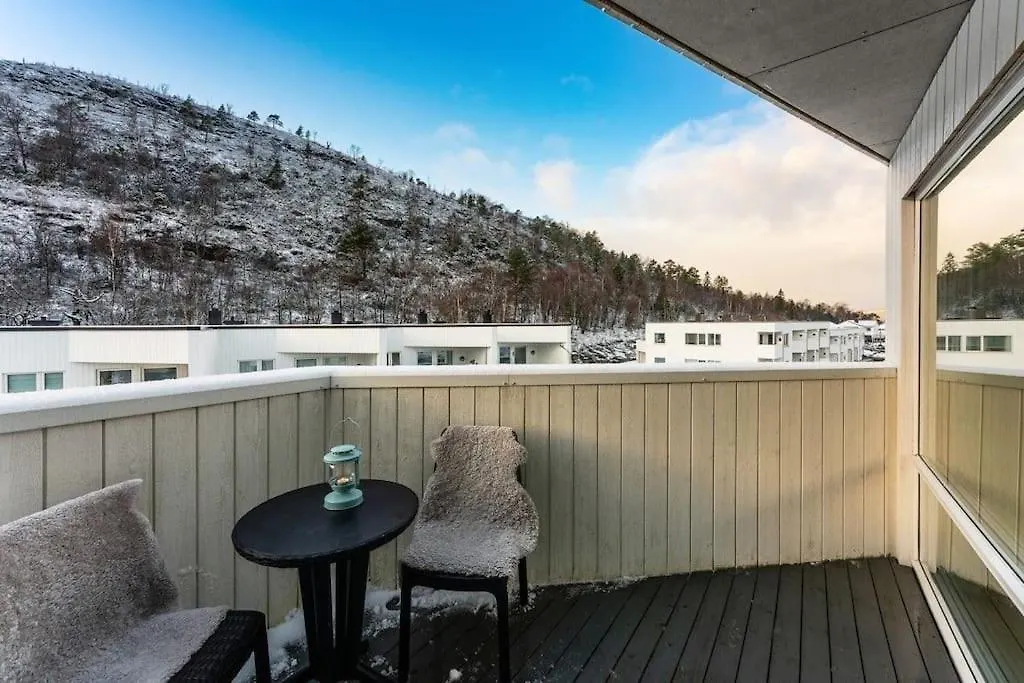 Stor Og Moderne Leilighet I Indre Arna Bergen Gratis Parkering!!